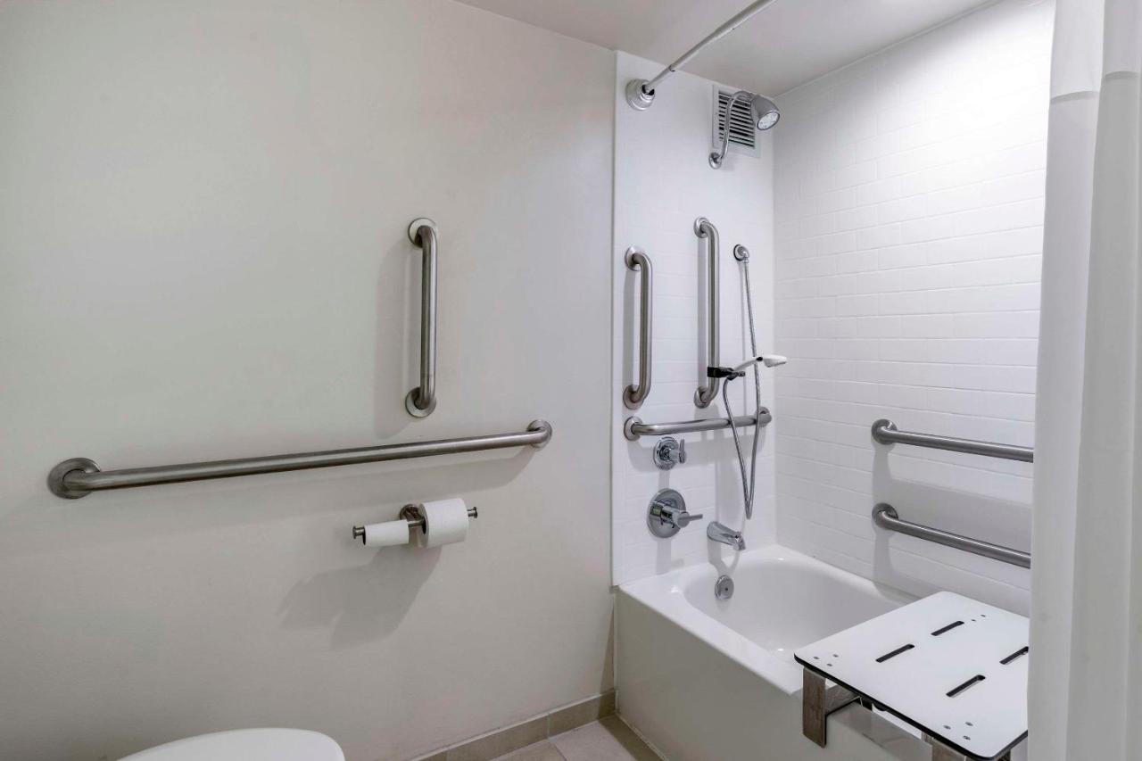 Quality Inn Lexington -Horse Park Extérieur photo